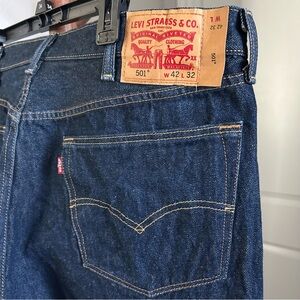 Men’s Levi’s 501 Dark Wash Original Fit Denim Jeans Size 42x32 |C61